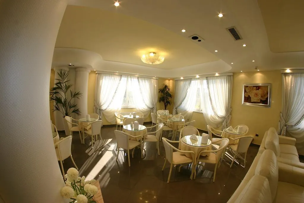 Hotel Luxor Casoria