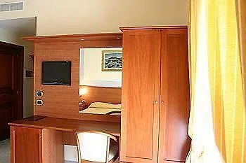Hotel Luxor Casoria 3*,