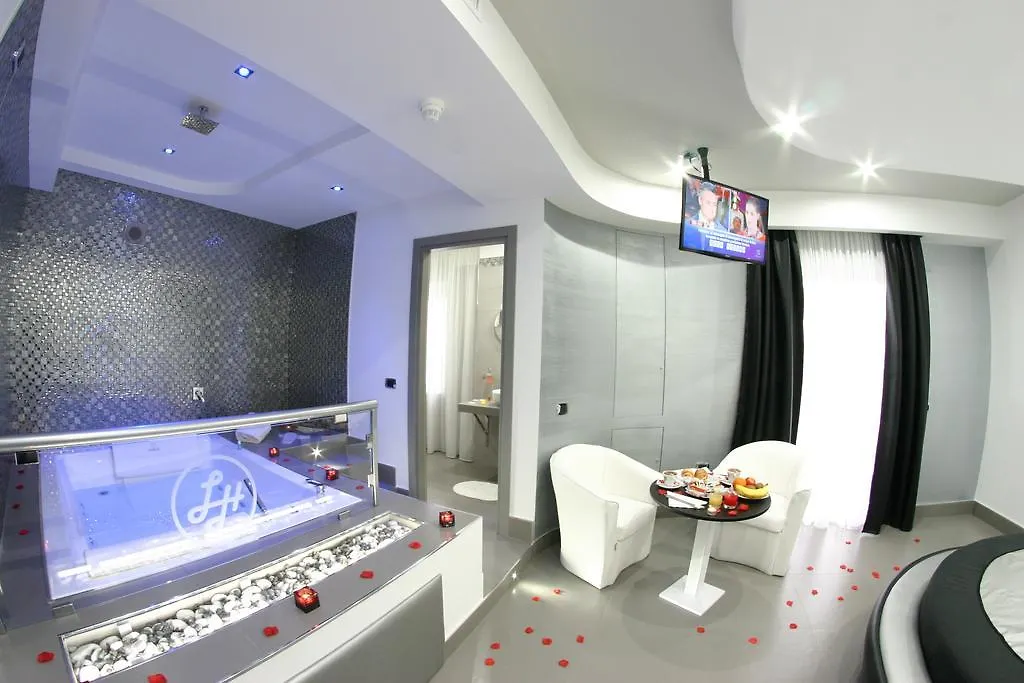 Hotel Luxor Casoria 3*,