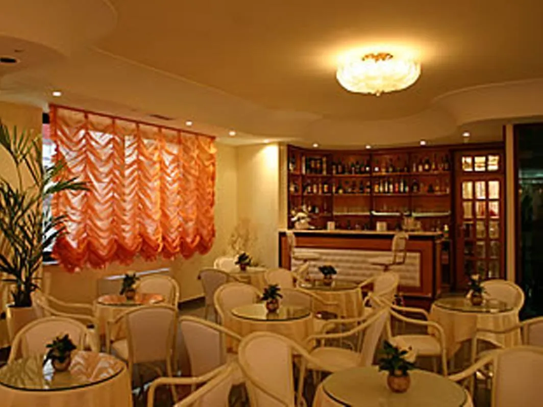 Hotel Luxor Casoria 3*,  Italy